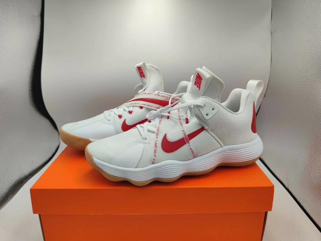 Nike React Hyperset 白红色大家觉得怎么样