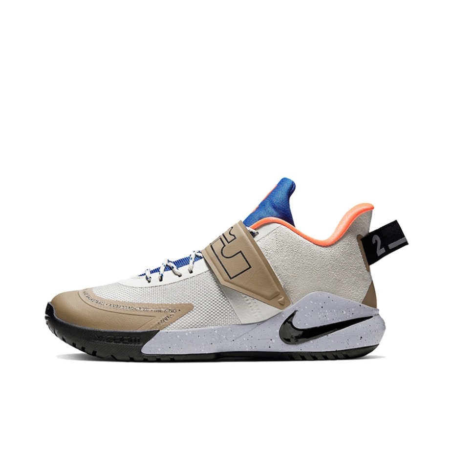 推荐商品：Nike Ambassador 使节 12 减震耐磨 舒适透气 防滑实战 织物 篮球鞋 Olive/Gray 军绿