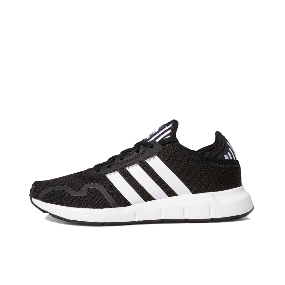 推荐商品：adidas Originals Swift Run X 网面透气 耐磨 轻便 跑鞋 大童/黑色/白色