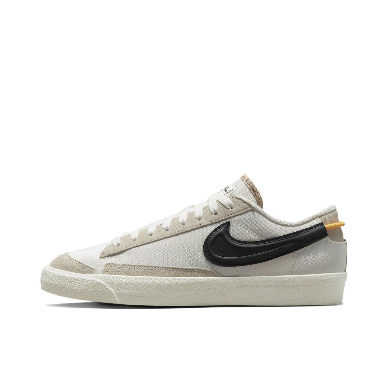 推荐商品：Nike Blazer 板鞋 经典复古防滑舒适百搭 Moving Company 白色/浅烟灰/黑色
