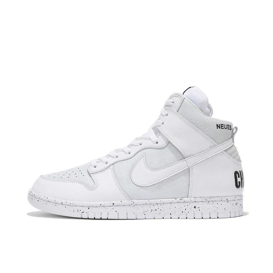 推荐商品：Nike Dunk 板鞋 经典复古百搭 Chaos 纯白/黑色