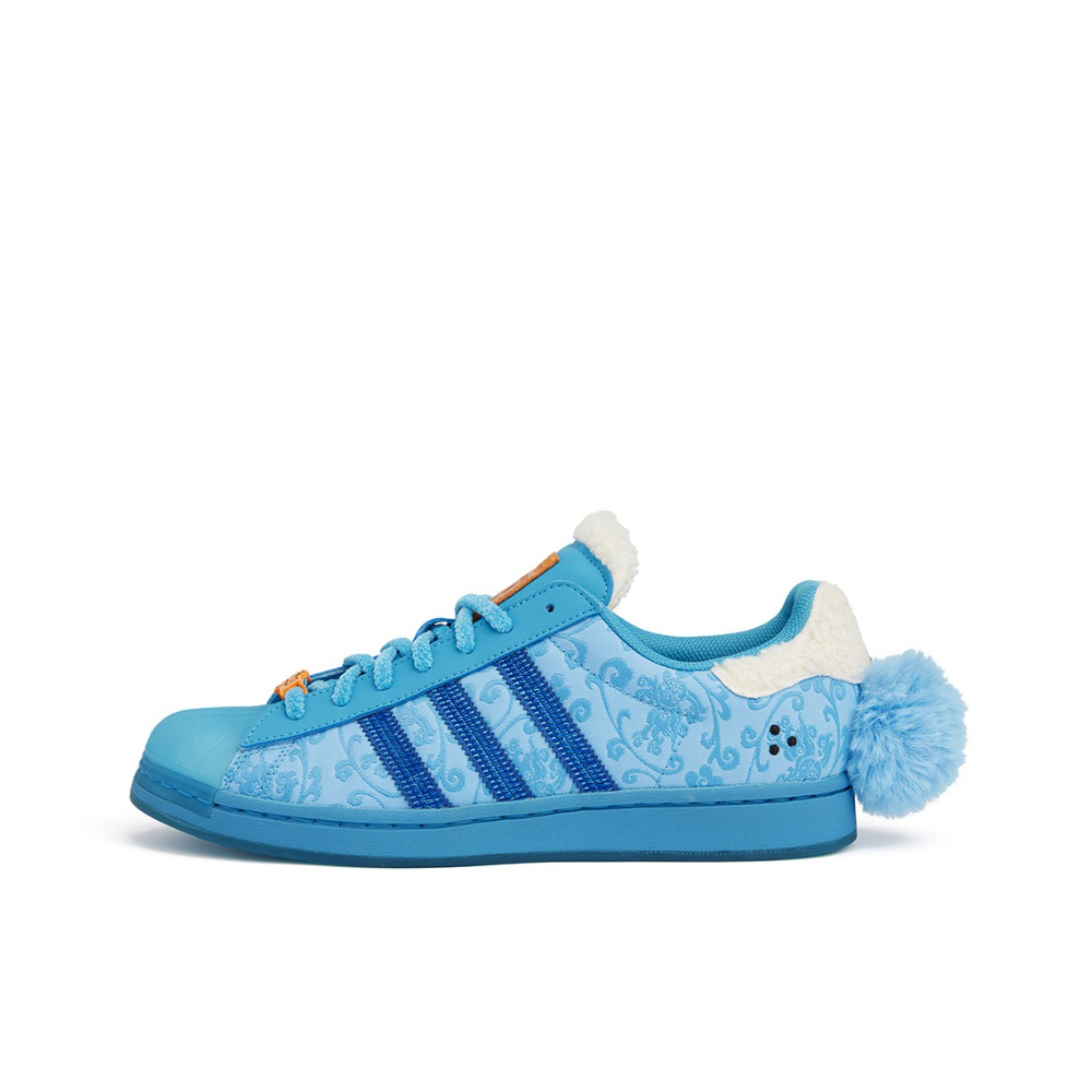 推荐商品：【宋雨琦同款】 adidas Originals Superstar 板鞋 轻便贝壳头薄底舒适百搭耐磨复古 MTSS联名/天蓝色