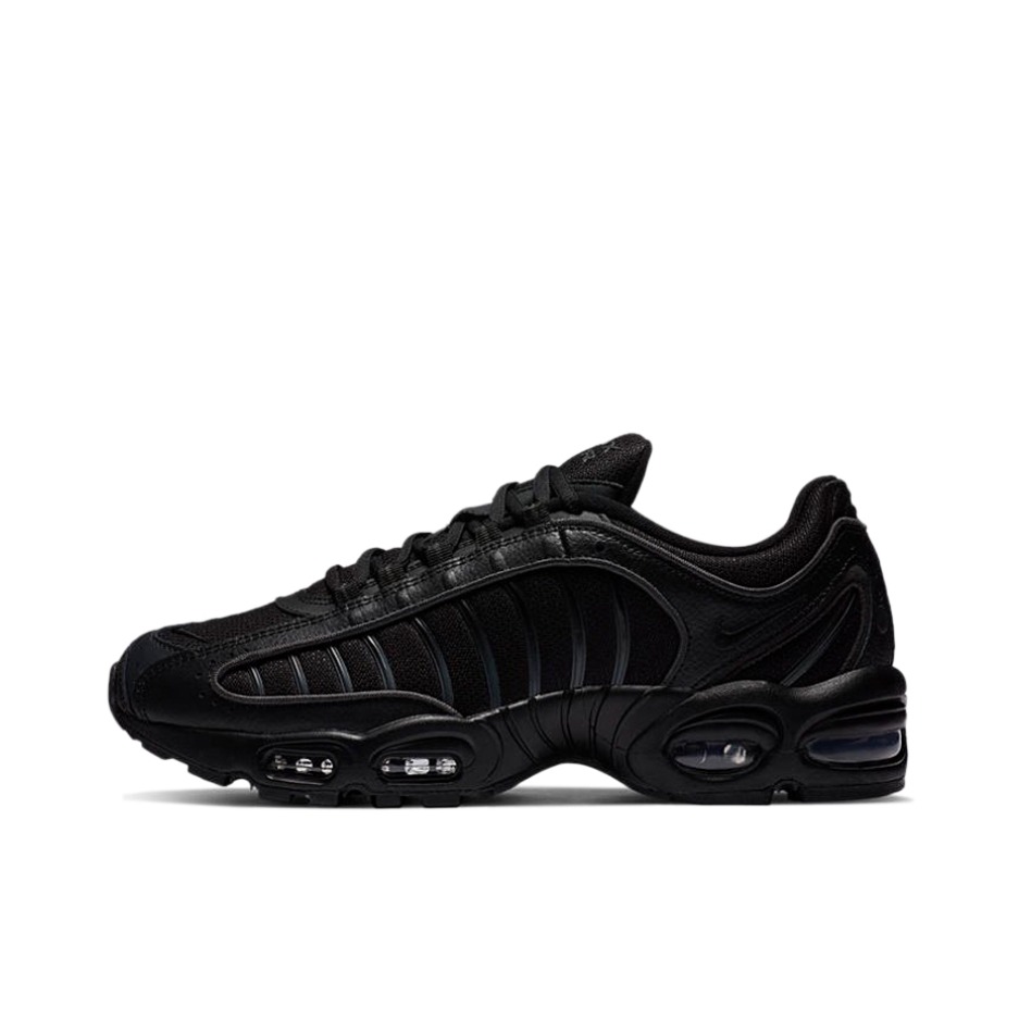 推荐商品：Nike Air Max Tailwind 4 跑鞋 防滑耐磨轻便透气舒适减震复古潮流织物支撑合成革回弹拼接 网面/黑色