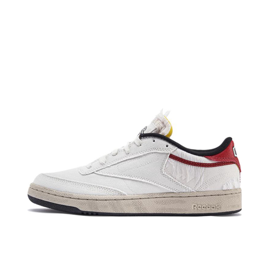 推荐商品：Reebok/锐步 Club C 85 经典复古 防滑耐磨 防水 运动 脏脏鞋 板鞋 白色/红色