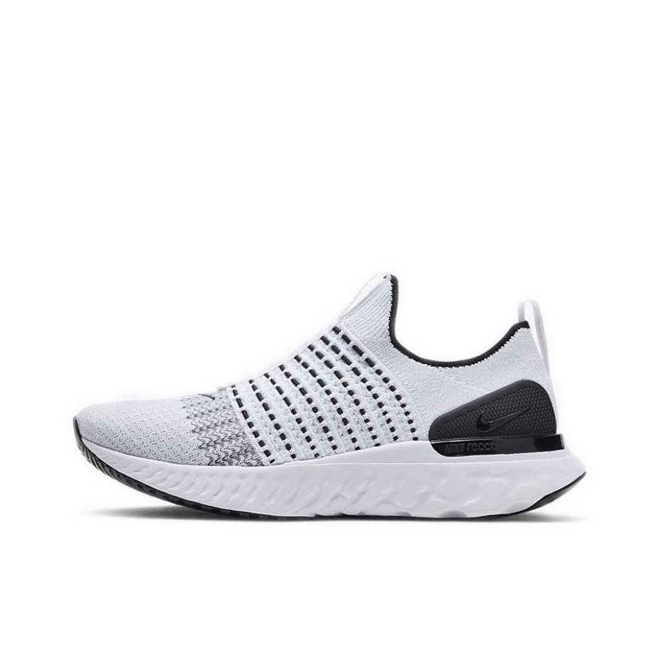 推荐商品：Nike React Phantom Run Flyknit 2 跑鞋 轻便透气耐磨防滑减震休闲舒适泡棉织物回弹编织 White Black 白黑