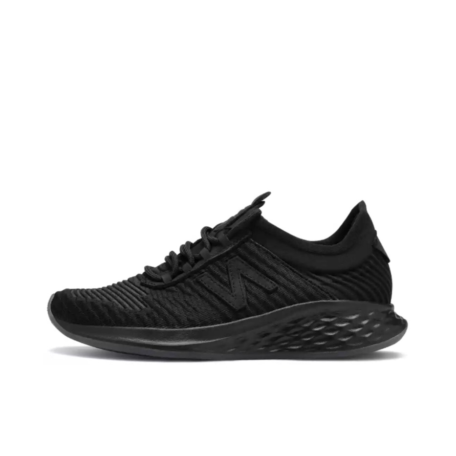 推荐商品：New Balance Fresh Foam Roav Fusion 跑鞋 减震回弹防滑耐磨网布透气织物运动 女款/纯黑