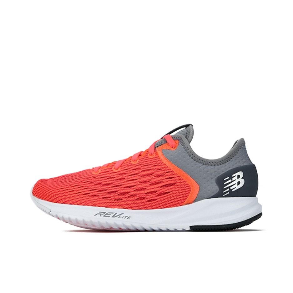推荐商品：New Balance FuelCore 5000 防滑耐磨 舒适透气 软底 人造革 织物 跑鞋 灰橘