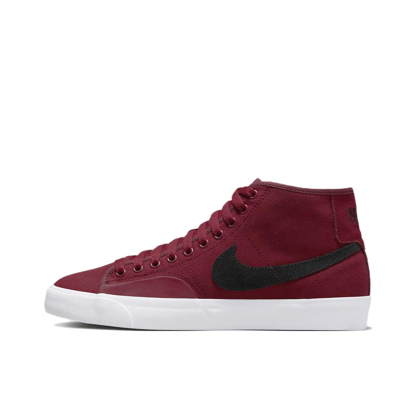 推荐商品：Nike SB Blazer Court 休闲 防滑耐磨 舒适透气 轻便 板鞋 红色/黑色