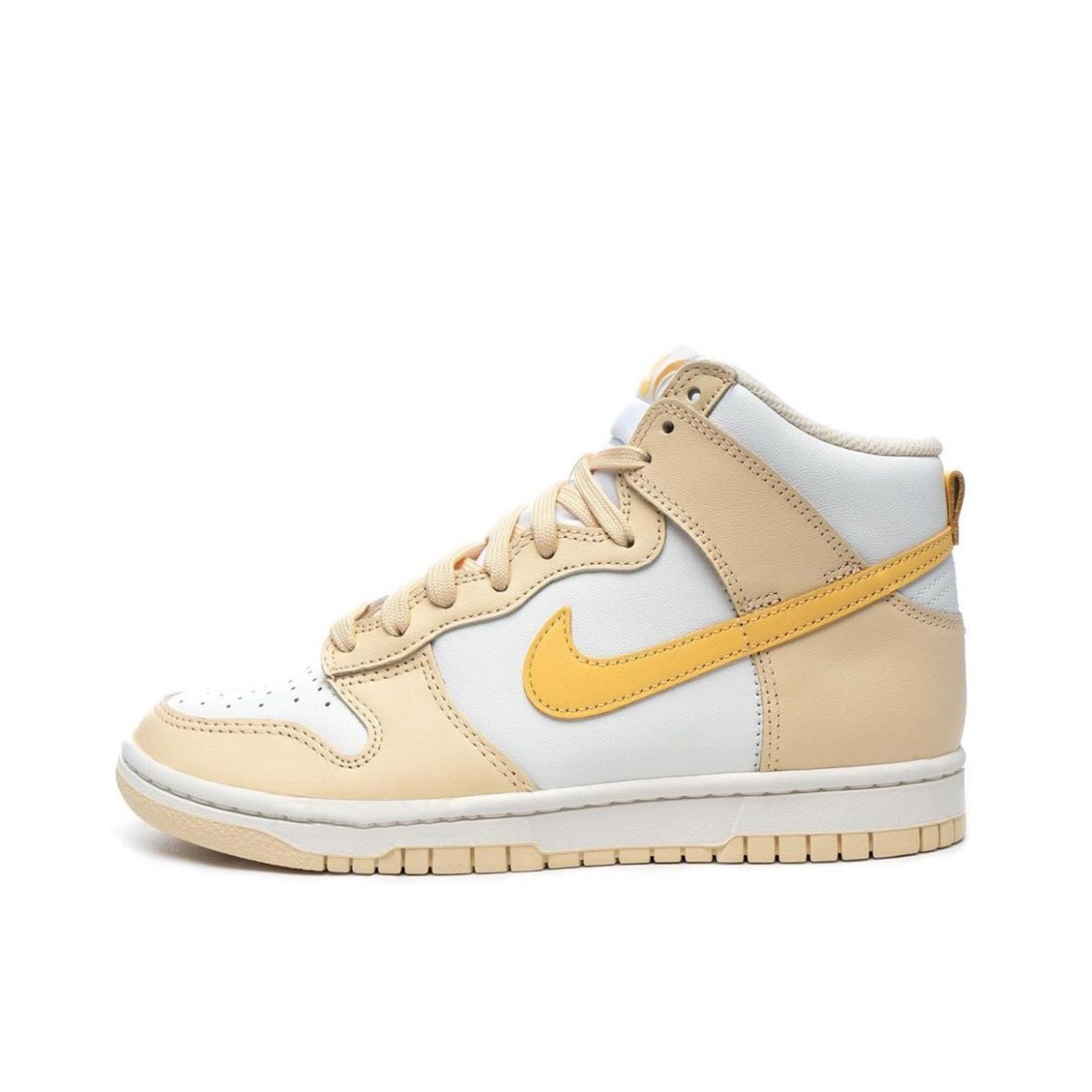 推荐商品：Nike Dunk 板鞋 经典复古百搭 高帮/米黄/白色