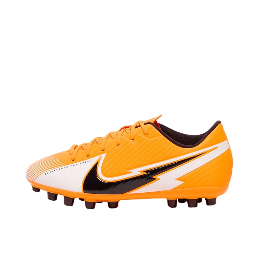 推荐商品：Nike Mercurial Vapor 13 Academy AG 中端 胶质短钉 人造草地 支撑 包裹性 训练 足球鞋 大童/黄色/白色/黑色