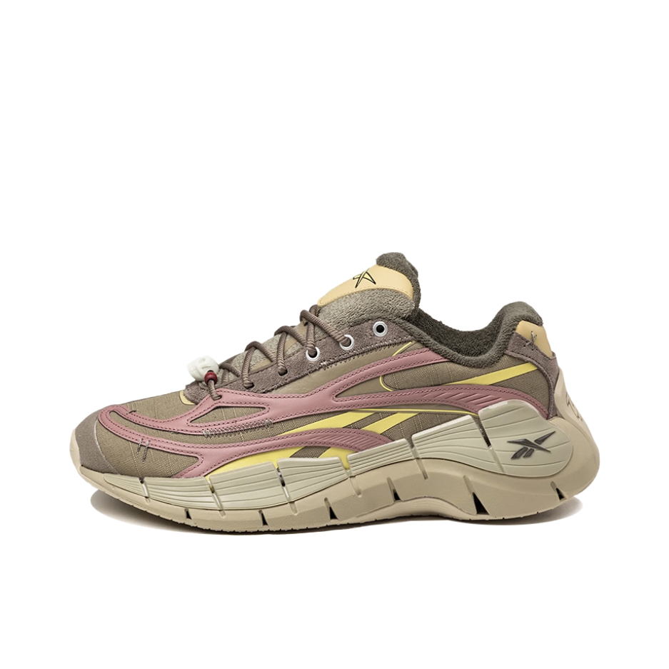 推荐商品：Reebok/锐步 Zig Kinetica 2.5 户外 徒步 反毛皮 防水 简约 织物 合成革 训练鞋 Street Fighter联名/棕色