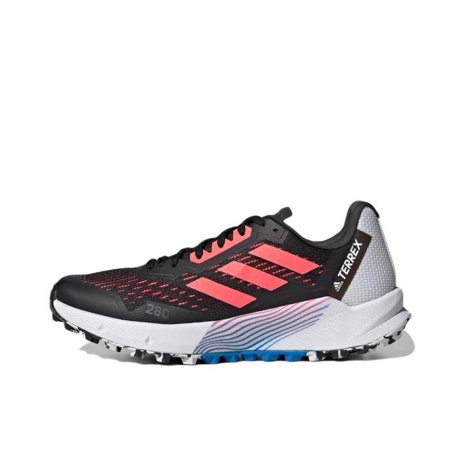 推荐商品：adidas Terrex Agravic Flow 2 防滑耐磨 舒适透气 减震轻便 织物 徒步鞋 黑色/粉色