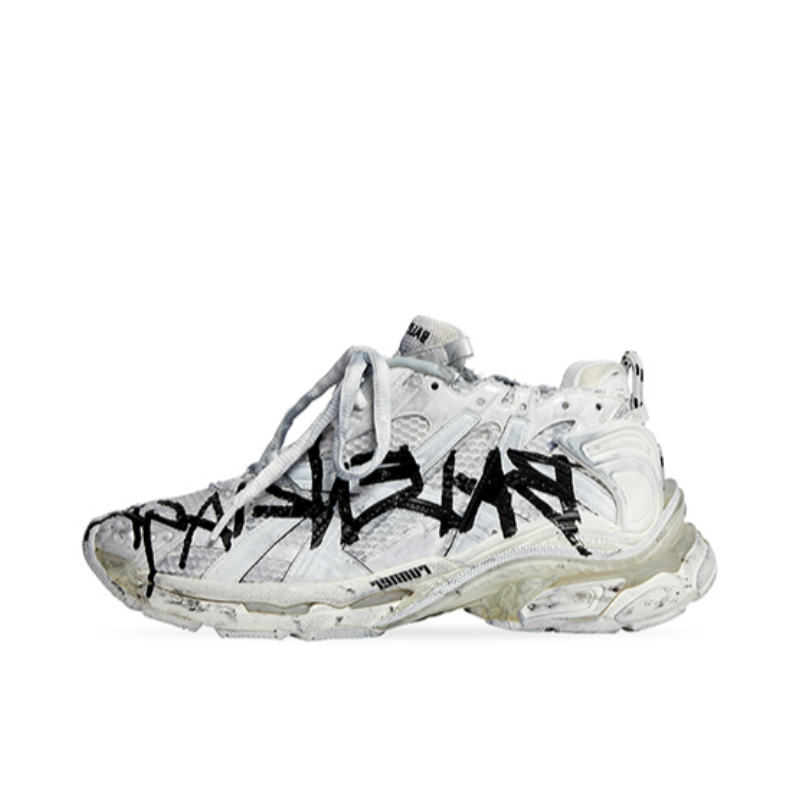 推荐商品：Balenciaga 巴黎世家 Runner系列 防滑耐磨 网布透气 舒适轻便 时尚百搭 网眼 休闲运动 做旧版 老爹鞋 女款/白色/黑色