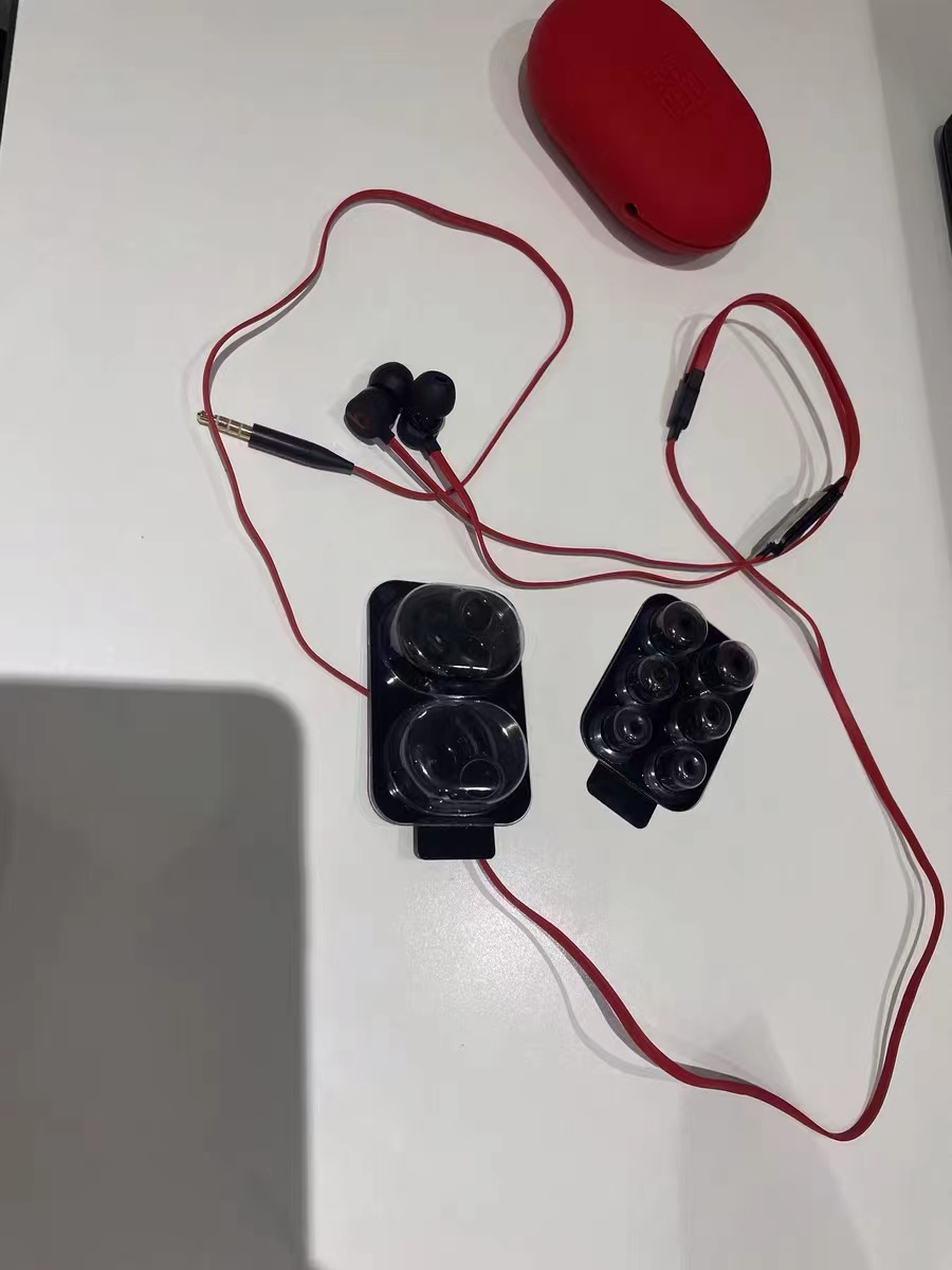 个人感觉音质还不错！