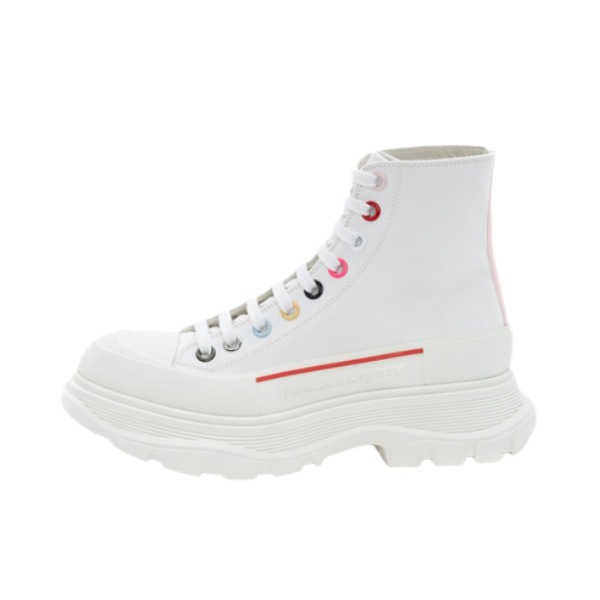 推荐商品：Alexander McQueen/亚历山大麦昆 Tread Slick 防滑耐磨 休闲时尚 舒适百搭 圆头 织物棉布 厚底 马丁鞋 白色/彩孔