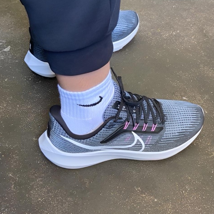 Nike 飞马39跑步鞋轻透舒适