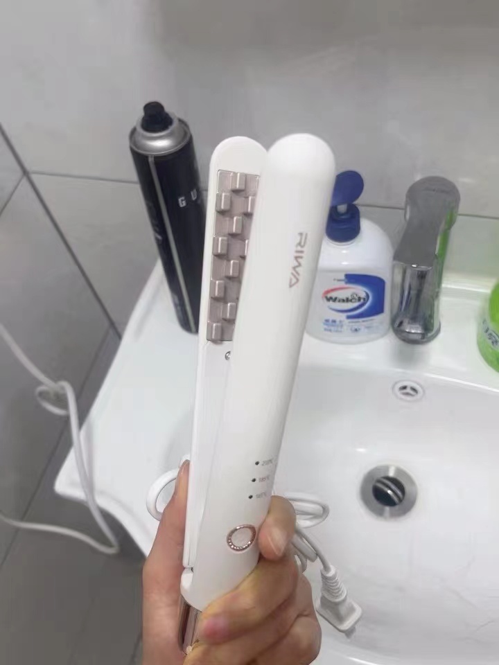  小小的出门旅行很方便携带