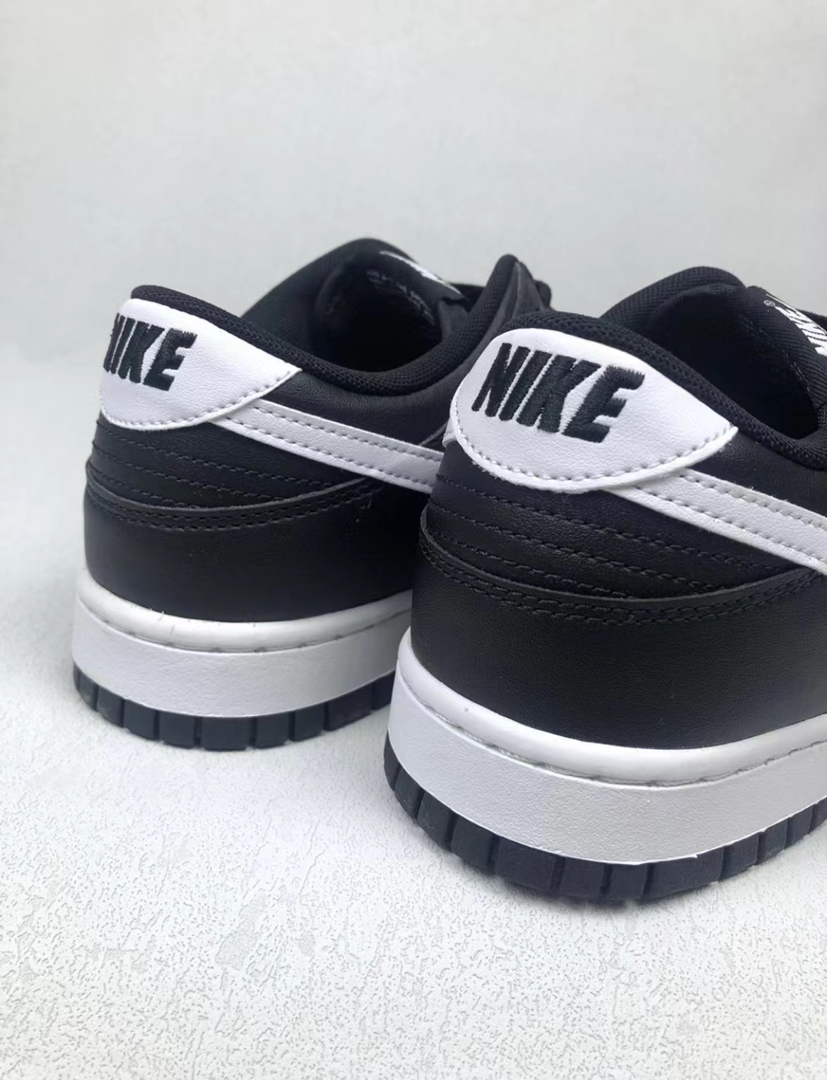 Nike Dunk 低帮休闲鞋