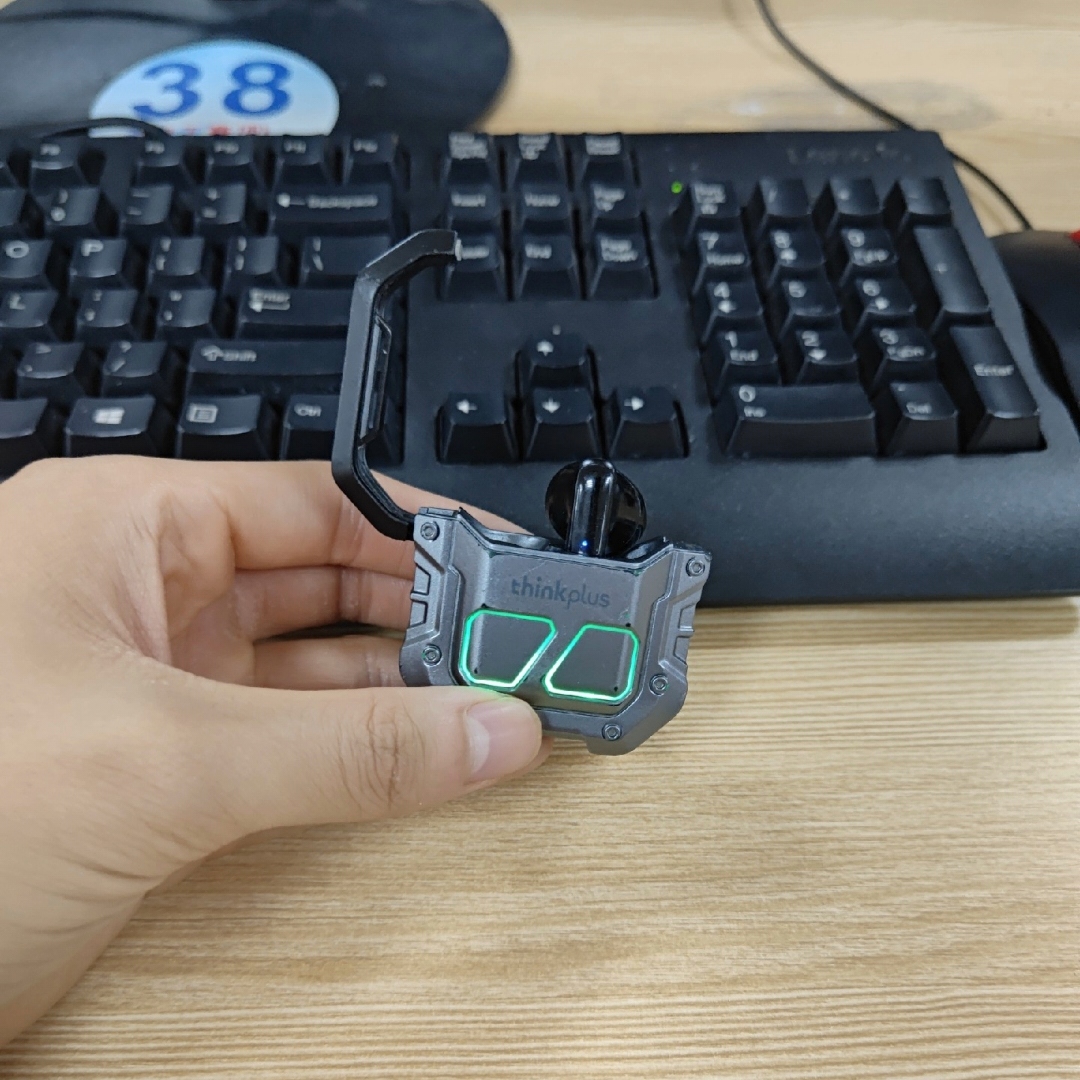 低延迟、音质、降噪都能满足的游戏耳机！