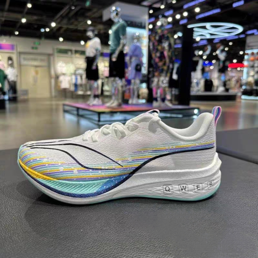 👟【超级全能！李宁赤兔6 Pro轻弹鞋】解析：轻盈支撑，全场驰骋！