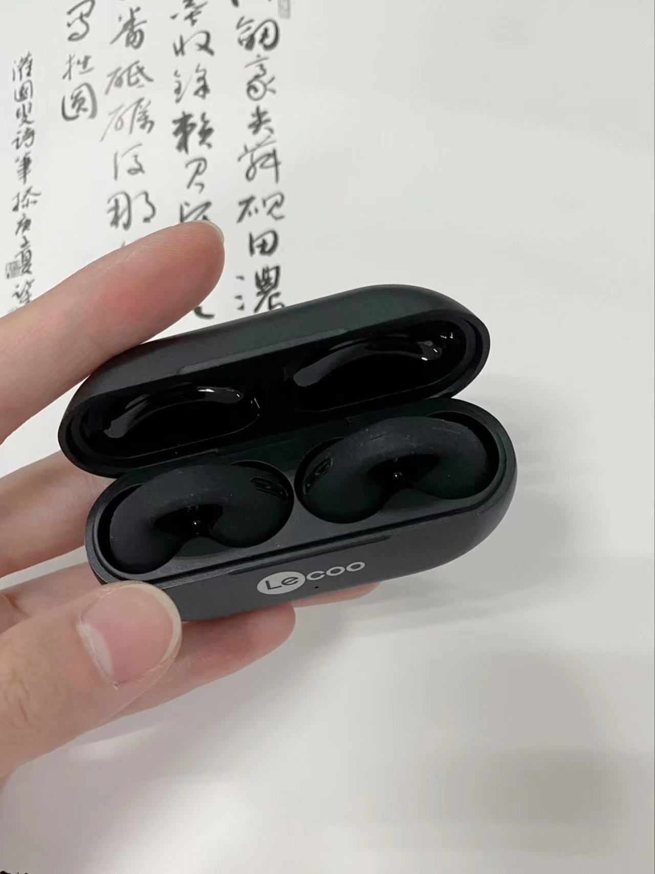 被夹耳式蓝牙耳机狠狠吸引了！