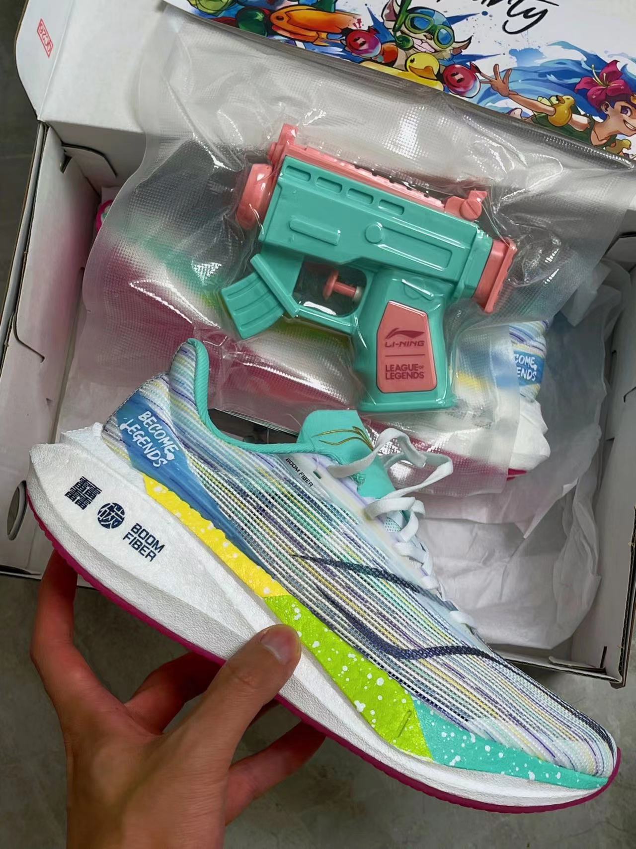 买鞋送沙鹰 这次该李宁了！！