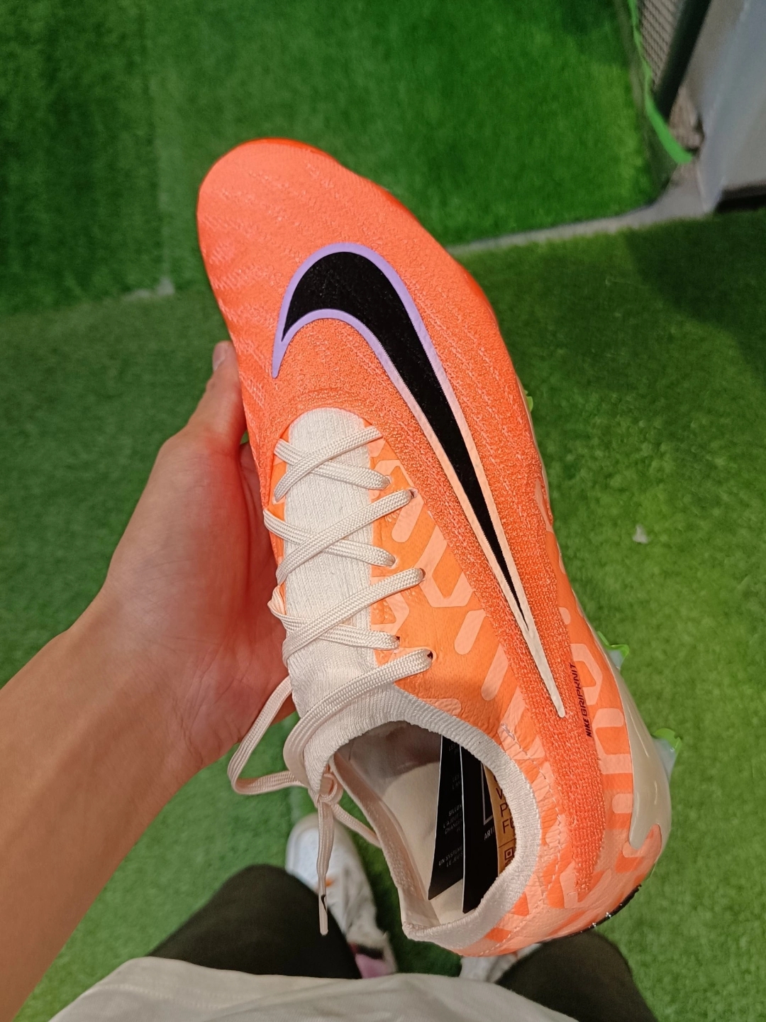 探索无限脚感！Nike Gripknit Phantom GX Elite FG 足球鞋 🔥
