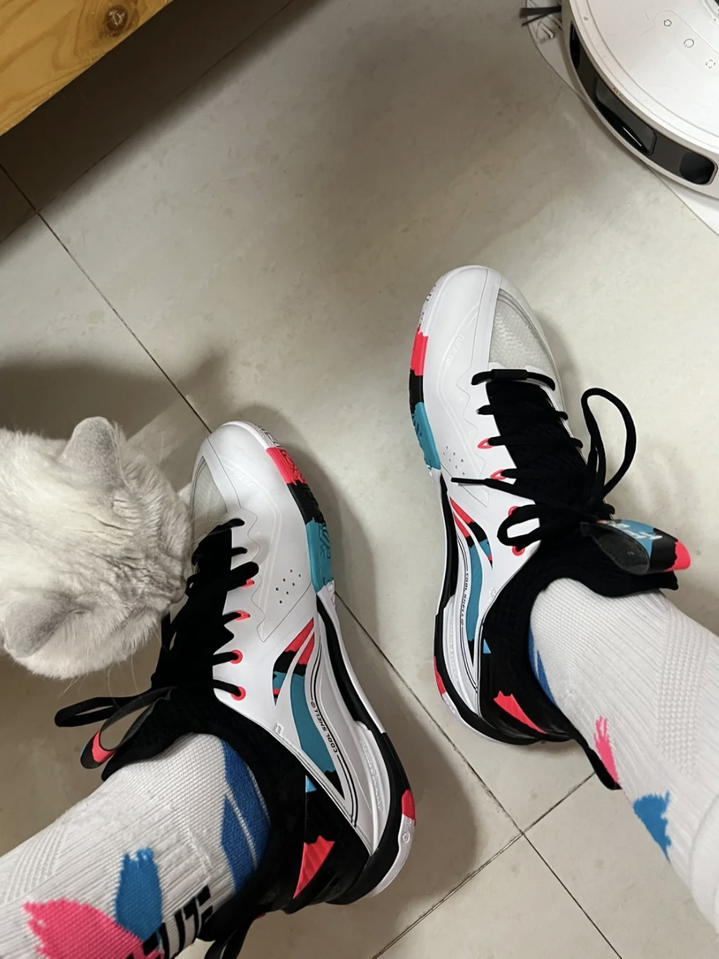 贴地漂移？不，是飞行！李宁·贴地飞行2 PRO