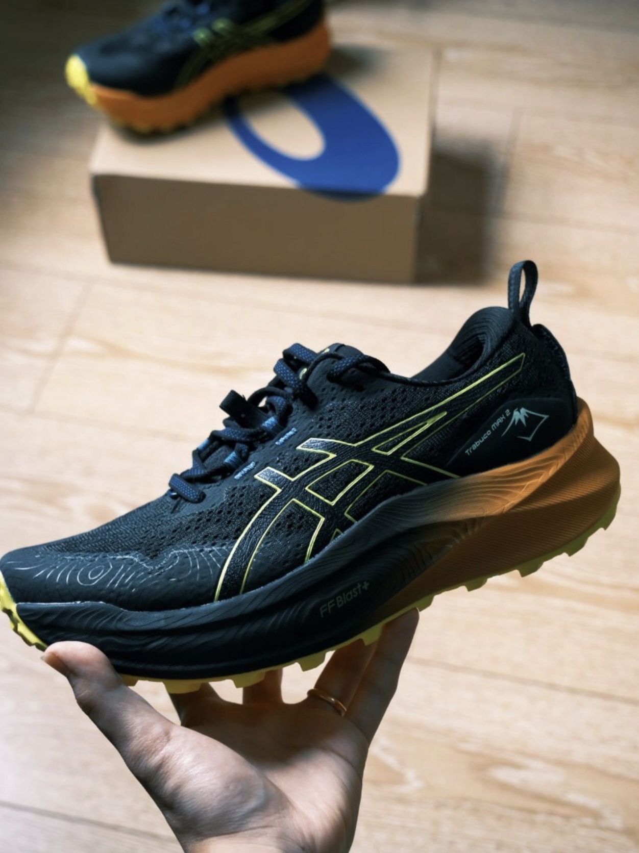没想到吧，asics还有越野跑鞋