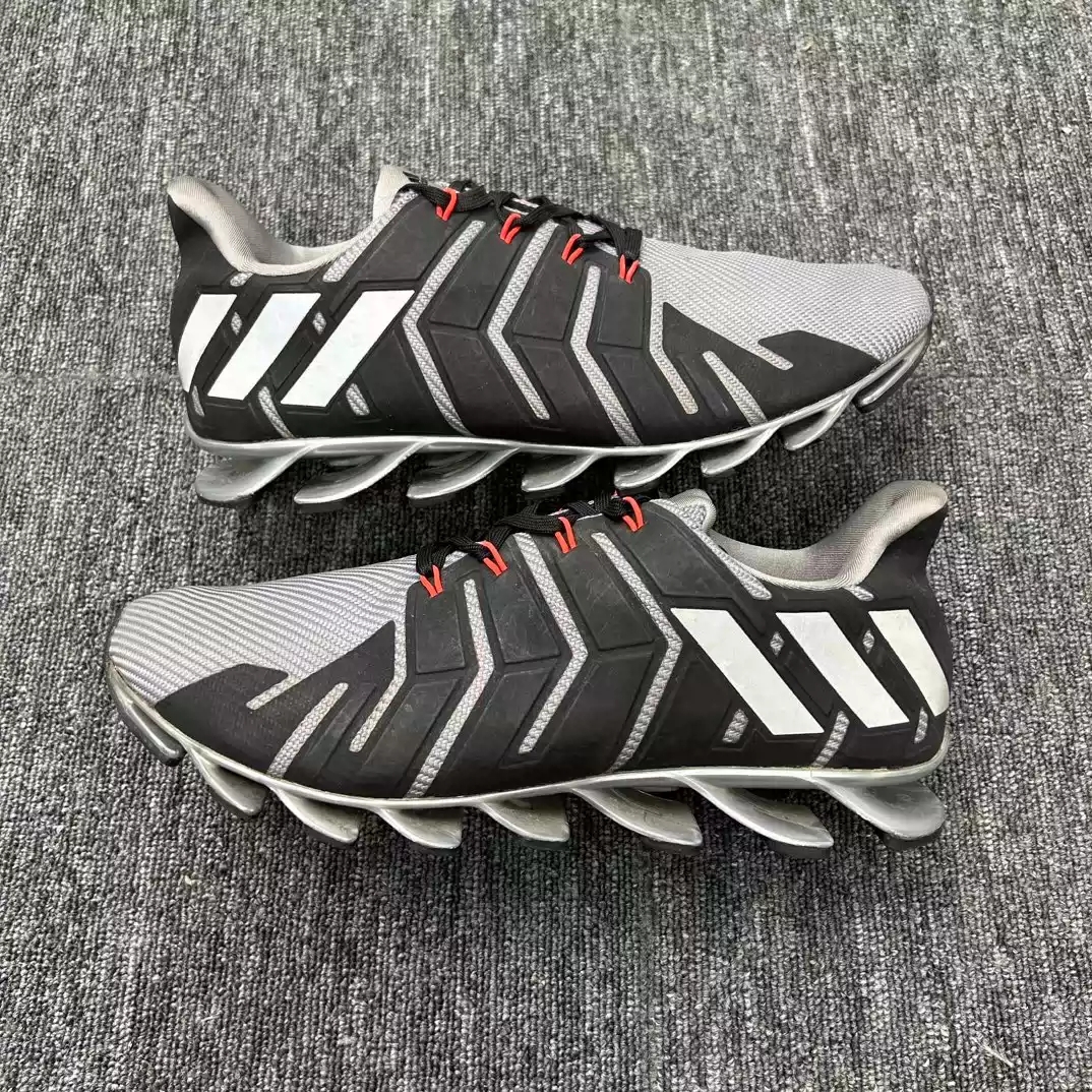  【超弹力】adidas Springblade Pro 跑鞋，带你飞奔如灵猫！🐾