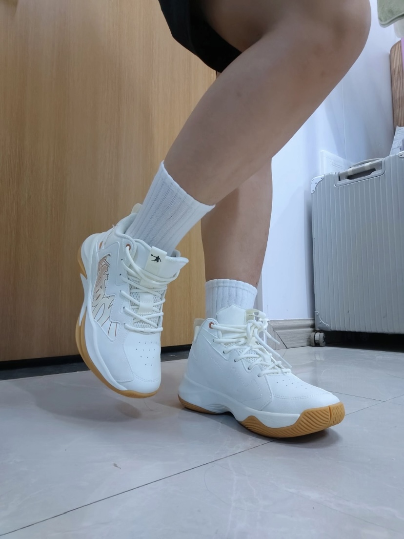 我也太会挑球鞋了吧！！！