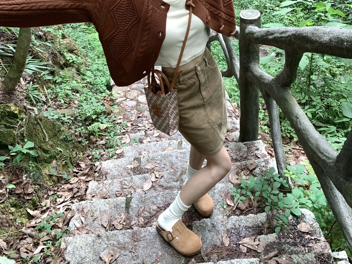 骆驼勃肯鞋，征服户外的必备利器！🌲⛰️