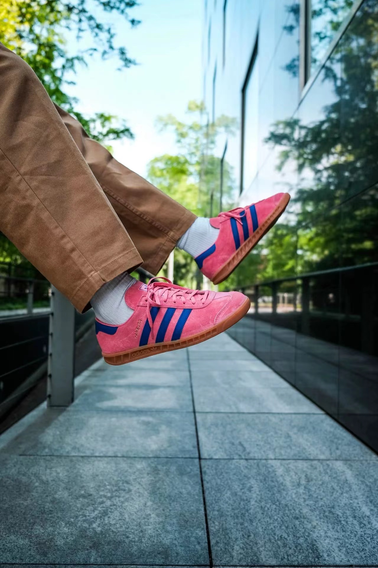 adi可不止Samba😯来个猛男粉的Hamburg