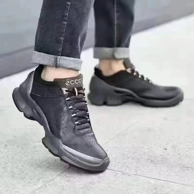 这么酷的鞋子又找到一双！