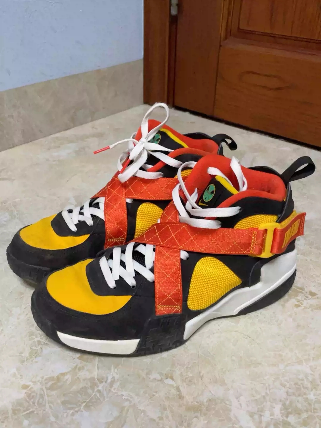 ⚡️ 速度与激情，这就是 Nike Air Raid 的精髓！