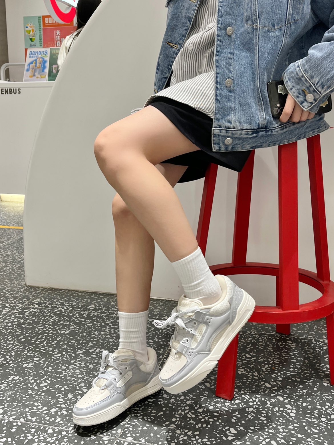 又恋爱脑了😭对这个海盐蓝板鞋一见钟情了！！
