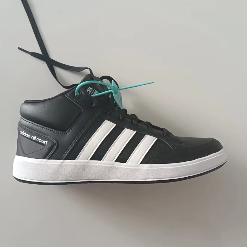 细节满满的时尚网球鞋