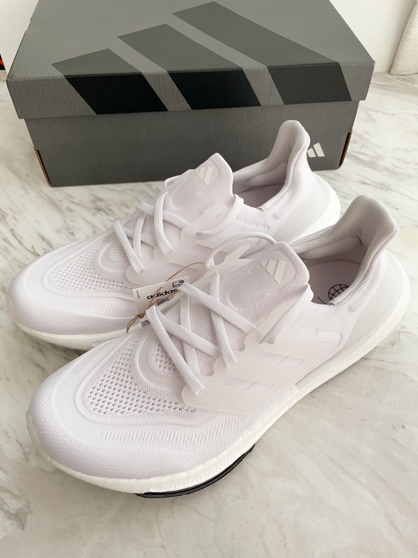 秋季慢跑鞋，Ultra Boost Light
