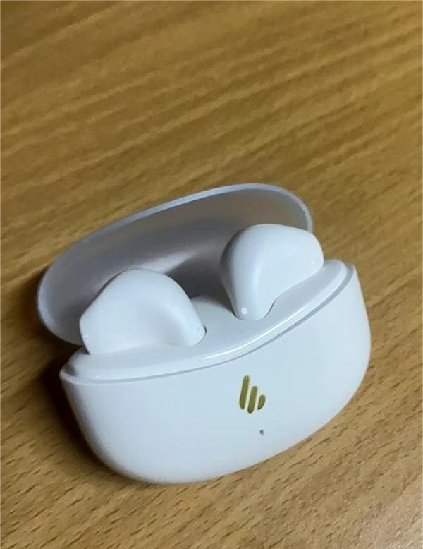 自带氛围感的蓝牙耳机，我真是爱惨了❗️
