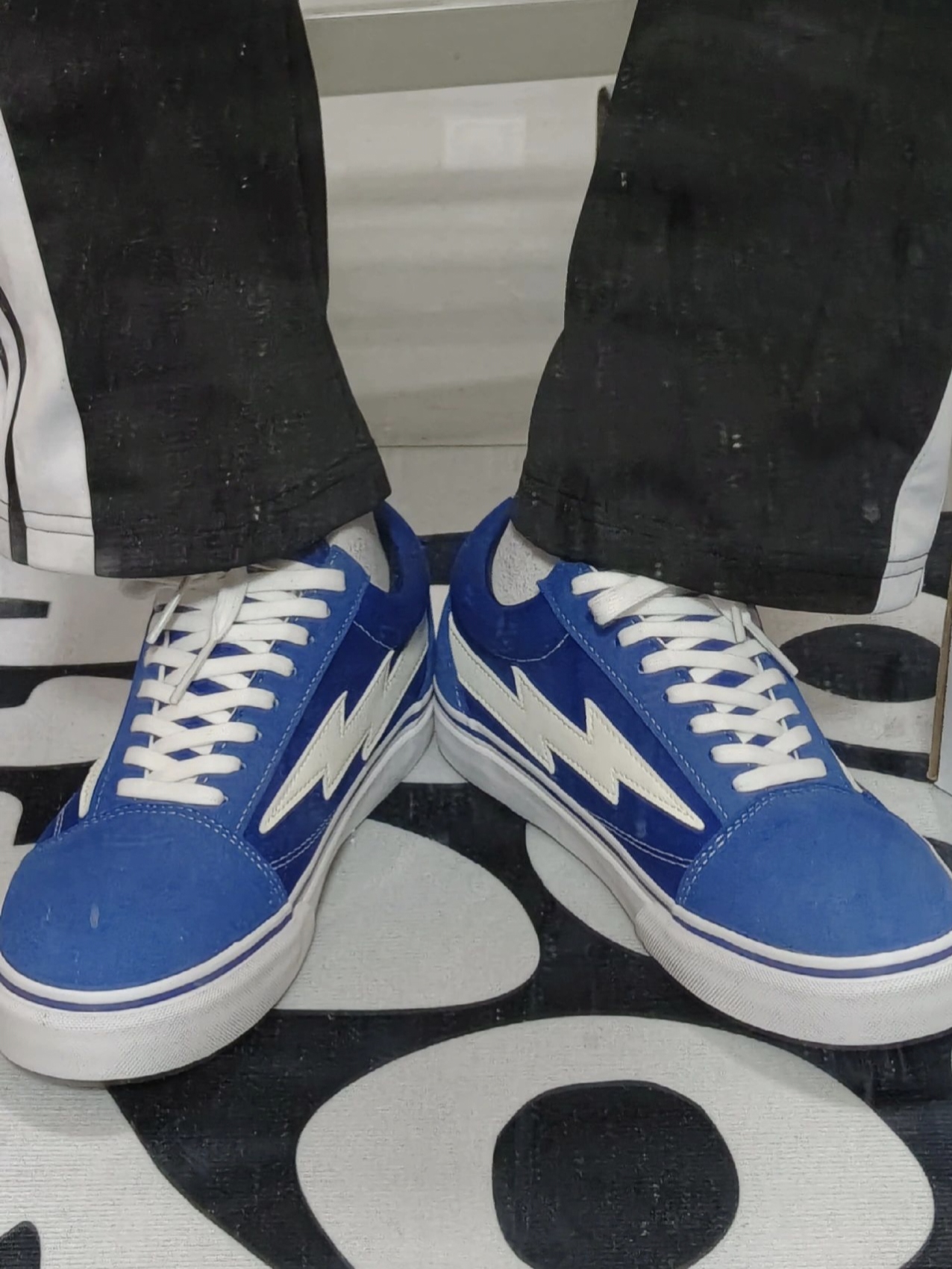 Revenge X Storm⚡ 让你尽情展现时尚潮酷的一面！
