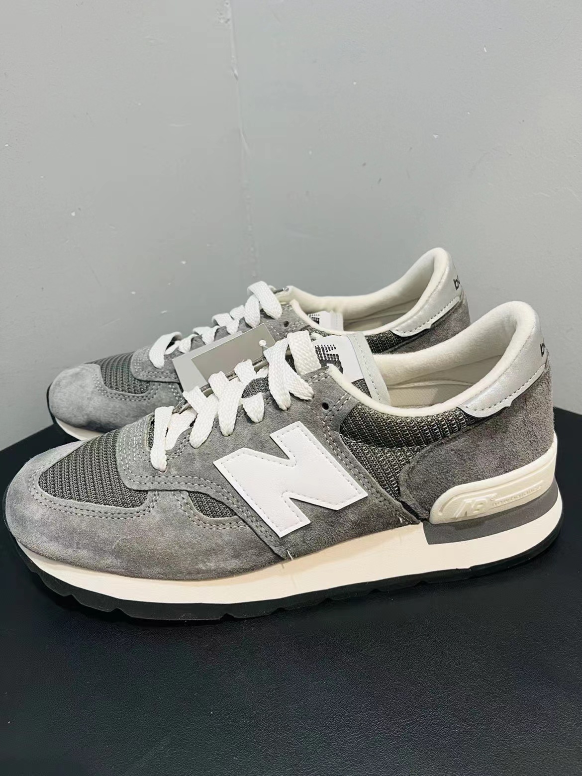 New Balance 990 V1｜复古感元祖灰