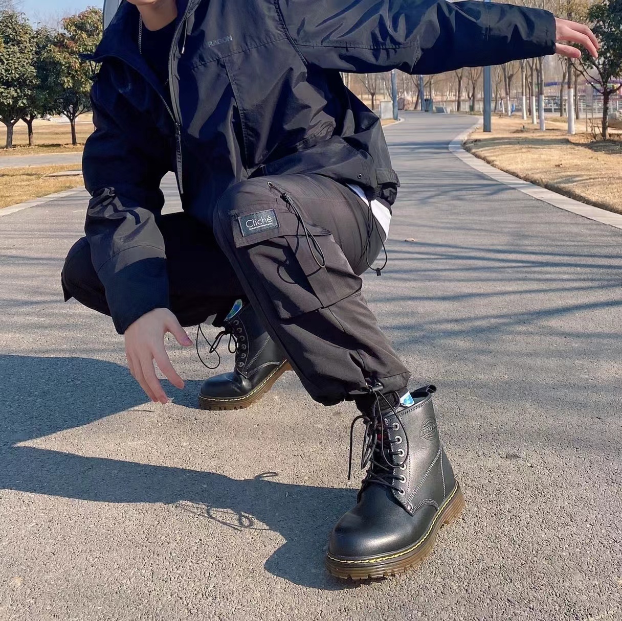 秋冬男生怎么少得了马丁靴|