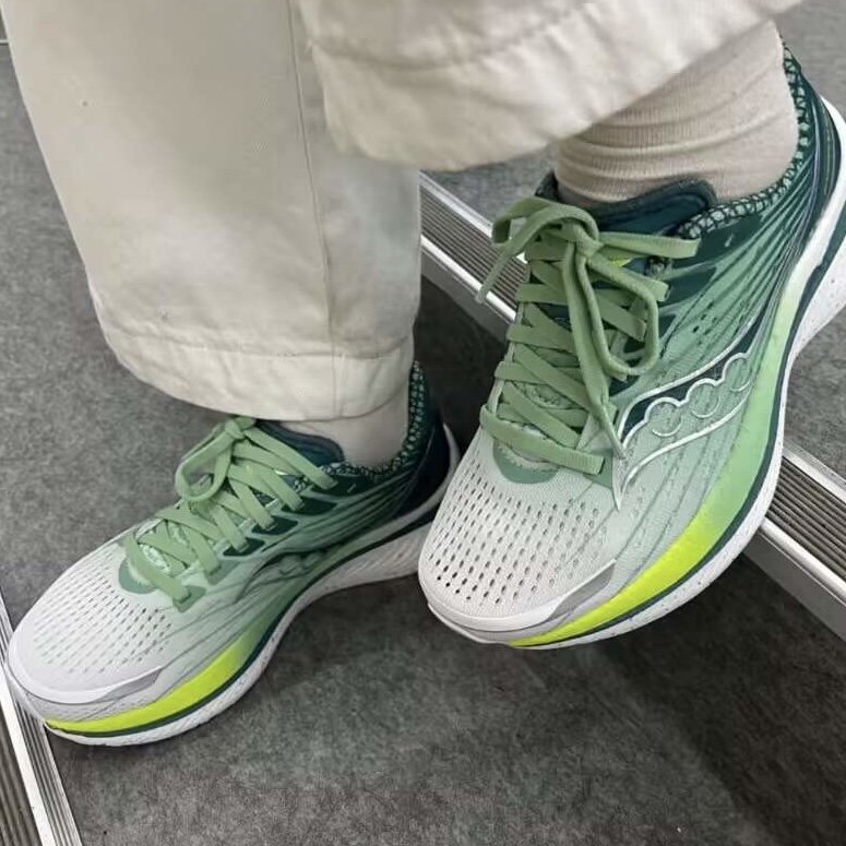 跑步就该穿跑鞋