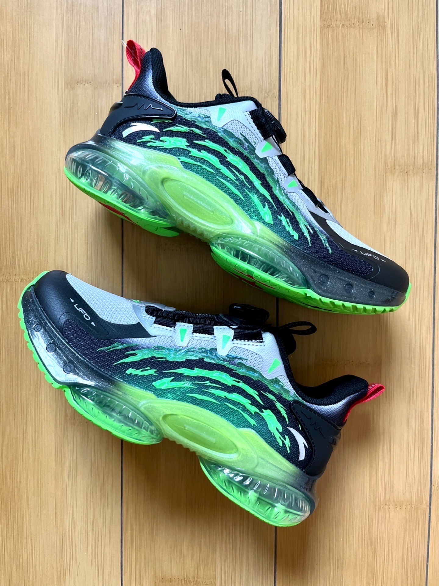 帅气的跑鞋，争气的安踏！