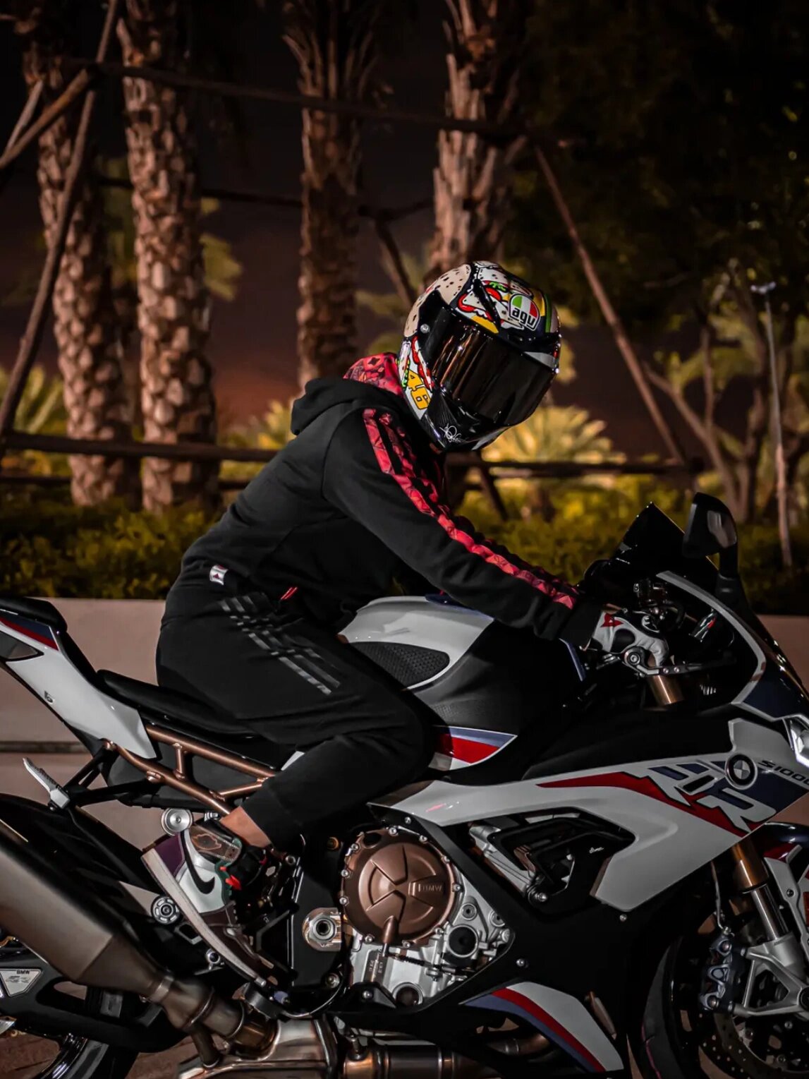 宝马s1000rr｜男孩子的终极梦想 应该没有人否认吧