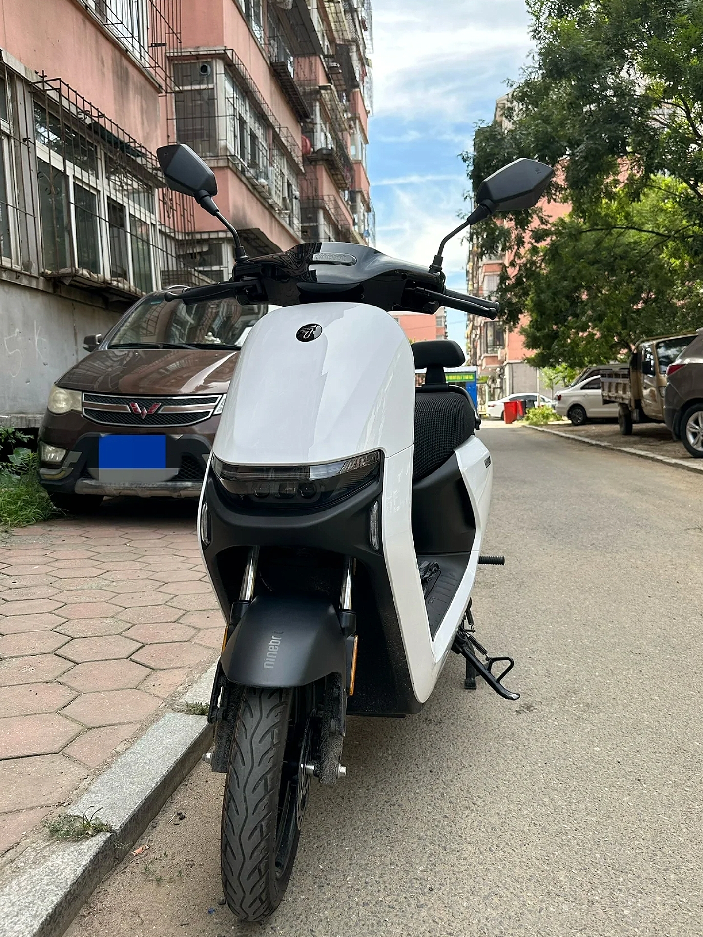 开启未来出行新篇章 🚀 Ninebot 九号 N系列真智能2.0电动摩托车让你感受未来的速度与智慧！