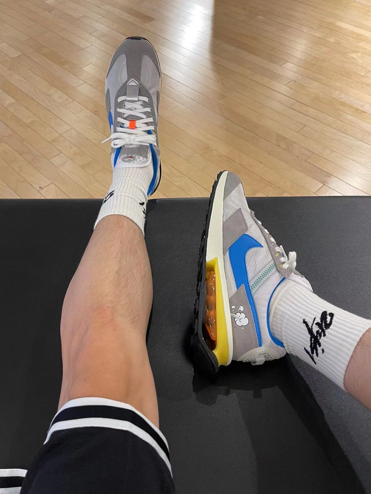 球鞋运动鞋分享--NIKE AIR MAX PRE-DAY