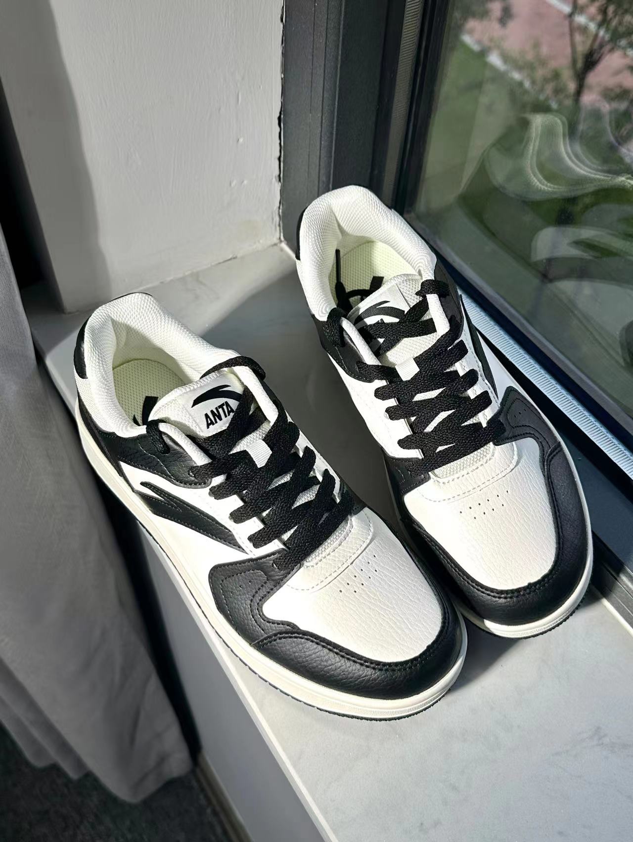 💰2️⃣0️⃣0️⃣左右的板鞋，香耶✌️