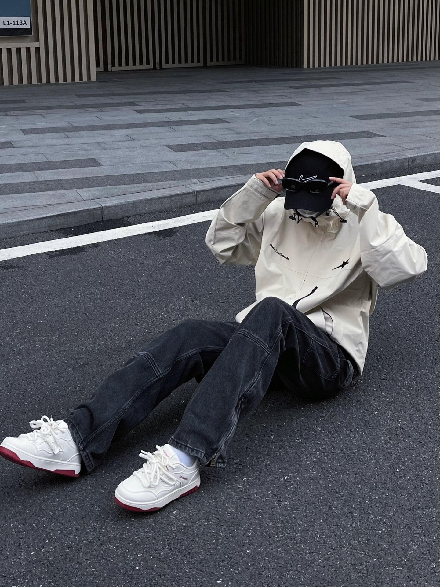 雪中一点红！白酒红板鞋太适合秋冬了吧😤