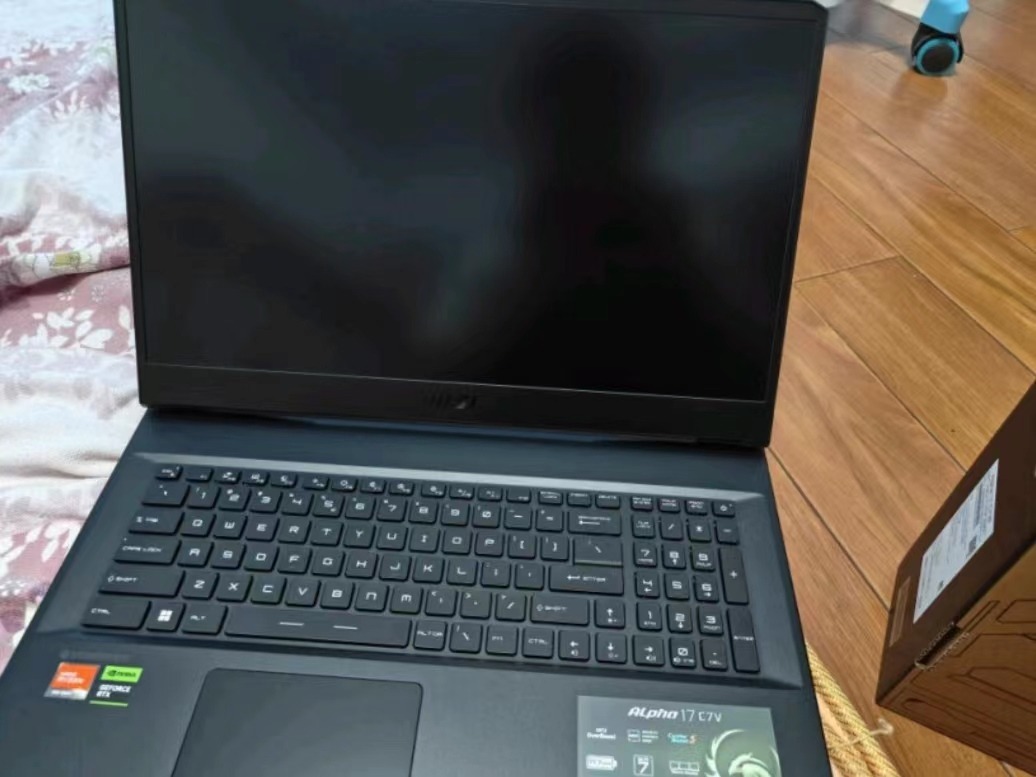 游戏性能堪称顶级的笔记本